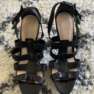 Nine West size 7 black platform heels